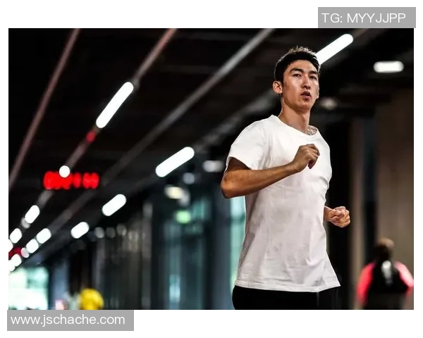 出题官的足球明星背后的故事与荣耀之路揭秘